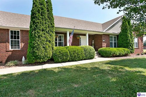 68 Loretto Dr, Elizabethtown, KY, 42701-4784 | Card Image