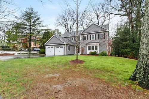 115 Forest St, Reading, MA, 01867-1206 | Card Image