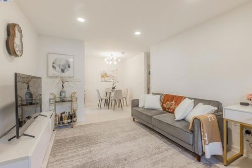 apt-1-408 Boardwalk Ave, San Bruno, CA, 94066-2065 | Card Image