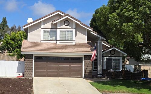 2654 Independence Cir, Corona, CA, 92882-6018 | Card Image