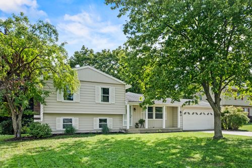 6040 Adacroft Dr Se, Ada, MI, 49301-7816 | Card Image