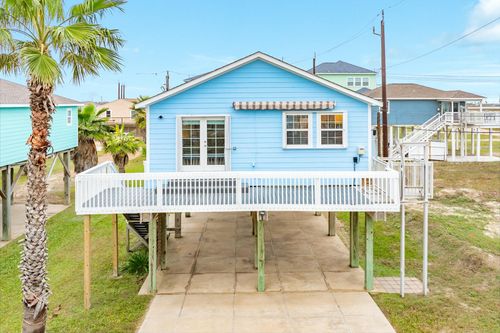 623 Crane Ct, Surfside Beach, TX, 77541-9489 | Card Image