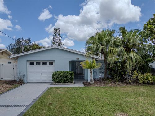 3931 Headsail Dr, New Port Richey, FL, 34652-4482 | Card Image
