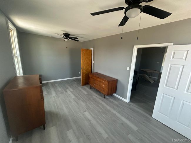 914 Bedroom | Image 11