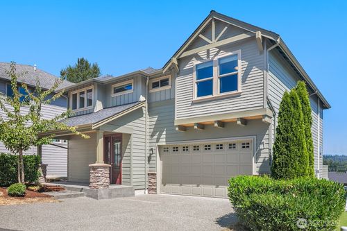 2696 Nw Pine Cone Pl, Issaquah, WA, 98027-8671 | Card Image