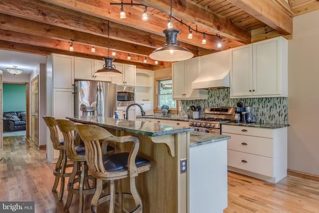 2020 Quaint Acres Ln, House other with 3 bedrooms, 3 bathrooms and null parking in BERKELEY SPRINGS WV | Image 9