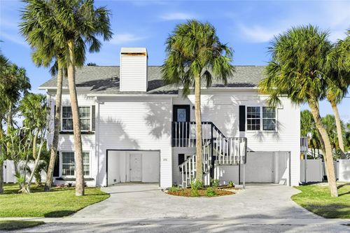 212 85th St, HOLMES BEACH, FL, 34217-1024 | Card Image