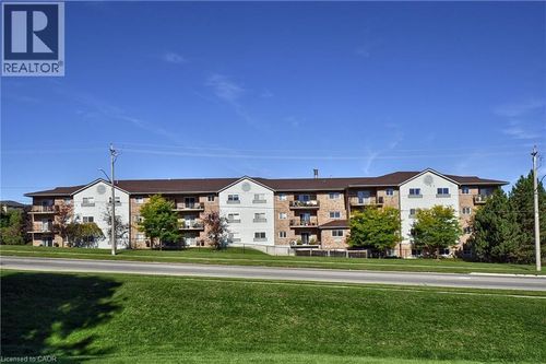 302-345 Briarmeadow Dr, Kitchener, ON, N2A4J6 | Card Image