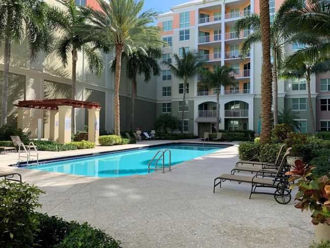 PH15 - 802 W Windward Way, Condo with 3 bedrooms, 2 bathrooms and null parking in Lantana FL | Image 11