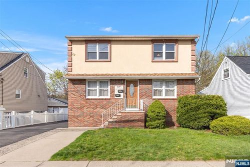 2nd-119 Church St, Lodi, NJ, 07644-3322 | Card Image