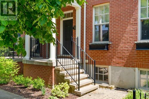 96 Garrison Village Dr, Niagara on the Lake, ON, L0S1J0 | Card Image