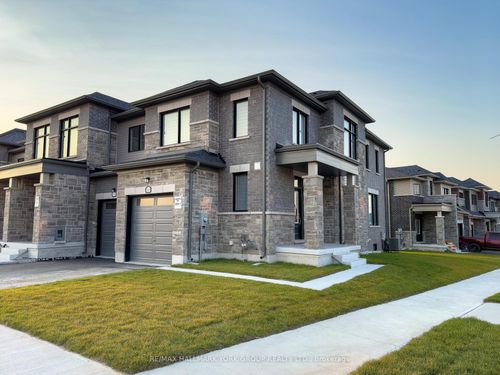145 Fenchurch Manor, Barrie, ON, L9J0X1 | Card Image
