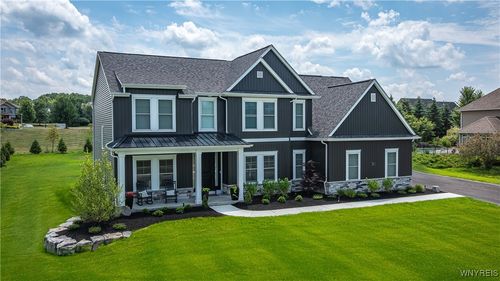 69 Woodthrush Trl, Orchard Park, NY, 14127-3065 | Card Image