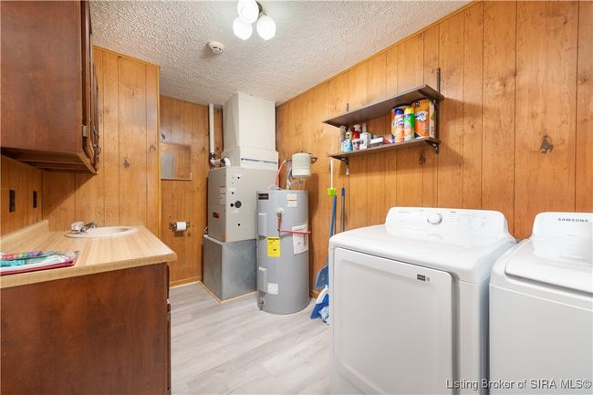 85 Northfield Dr, Home with 3 bedrooms, 3 bathrooms and null parking in Scottsburg IN | Image 12