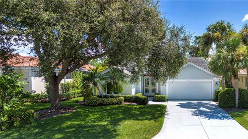 8722 54th Ave E, Bradenton, FL, 34211-3704 | Card Image