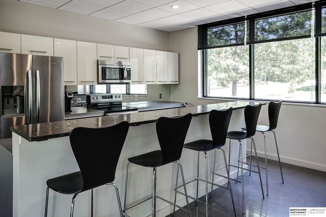 APT-401 - 1502 S 10 Th St, Condo with 2 bedrooms, 3 bathrooms and 2 parking in Omaha NE | Image 57