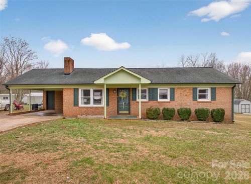 1406 Meandering Ln, Lincolnton, NC, 28092-7193 | Card Image