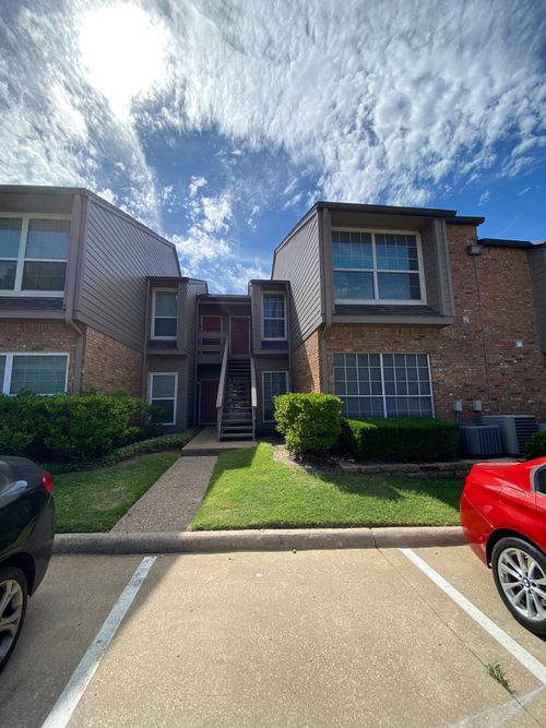 208-9801 Royal Ln, Dallas, TX, 75231-1824 | Card Image