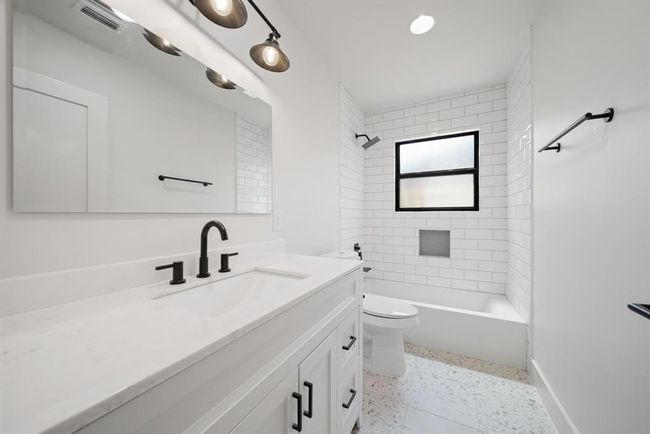 1719 Aggie Ln, House other with 4 bedrooms, 3 bathrooms and 4 parking in Austin TX | Image 28