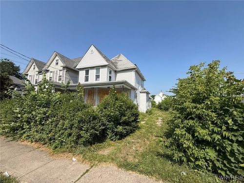725 15th St, Niagara Falls, NY, 14301-1901 | Card Image