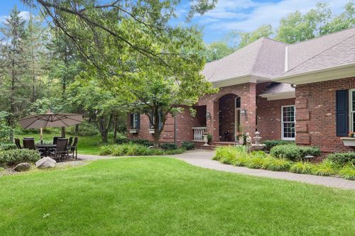 1959 Pine Ridge Dr, West Saint Paul, MN, 55118-4748 | Card Image