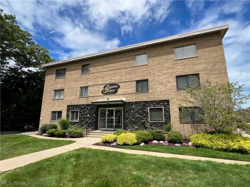 apt-204-20312 Lorain Rd, Fairview Park, OH, 44126-3471 | Card Image