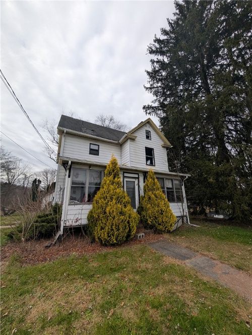 294 Clay St, Edinburg, PA, 16116-9801 | Card Image