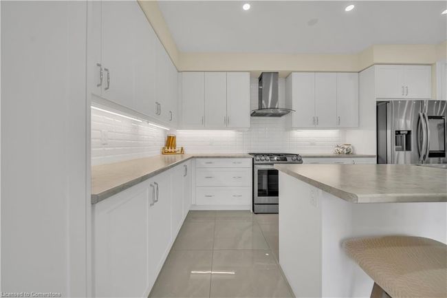 35 Santo Crt, House other with 4 bedrooms, 4 bathrooms and 6 parking in Breslau ON | Image 9