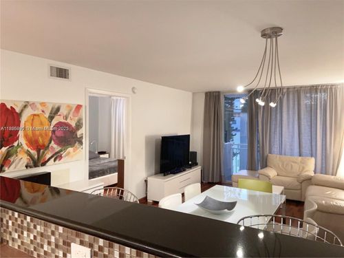 apt-405-345 Ocean Dr, Miami Beach, FL, 33139-6915 | Card Image