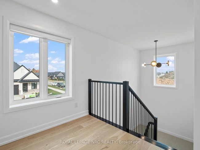 200 Klager Ave, House attached with 3 bedrooms, 4 bathrooms and 1 parking in Fonthill ON | Image 20