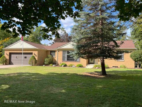 4309 Castle Dr, Midland, MI, 48640-3489 | Card Image