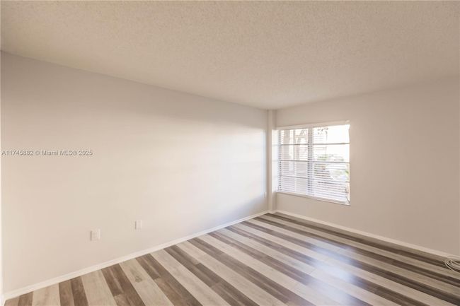 APT-103 - 4152 Inverrary Dr, Condo with 2 bedrooms, 2 bathrooms and null parking in Lauderhill FL | Image 11