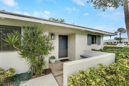 828 Club Dr, Palm Beach Gardens, FL, 33418-7057 | Card Image