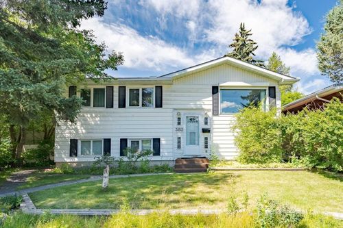3152 Blakiston Drive Nw, Calgary, AB, T2L1L8 | Card Image