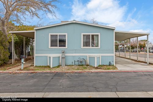 spc-154-45800 Challenger Way, Lancaster, CA, 93535-1415 | Card Image