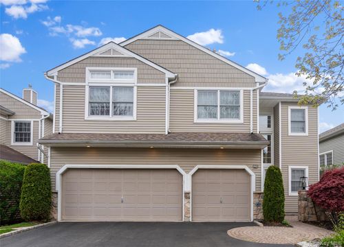179 Sagamore Dr, Plainview, NY, 11803-1523 | Card Image