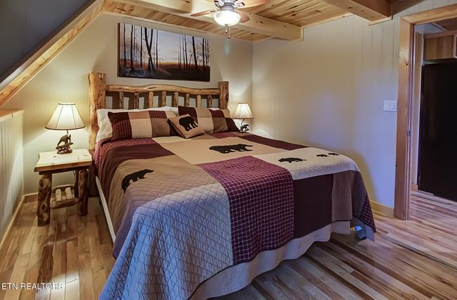 4564 Wilderness Plateau, House other with 2 bedrooms, 2 bathrooms and null parking in Pigeon Forge TN | Image 11
