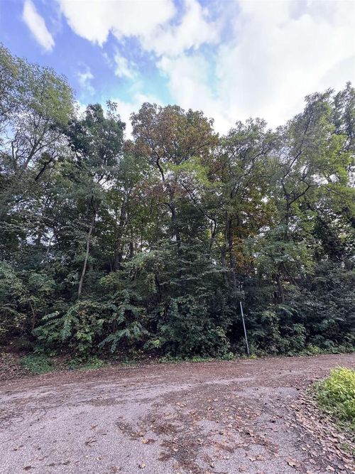 5611 Tall Oak Road, Westport, WI, 53597 | Card Image