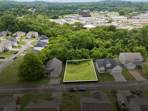 1243 Oxford Village Cv, Columbia, TN, 38401-4783 | Card Image