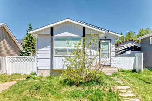 56 Falmead Rd Ne, Calgary, AB, T3J1G8 | Card Image