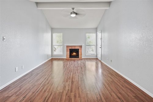 apt-324-10211 Sugar Branch Dr, Houston, TX, 77036-8332 | Card Image