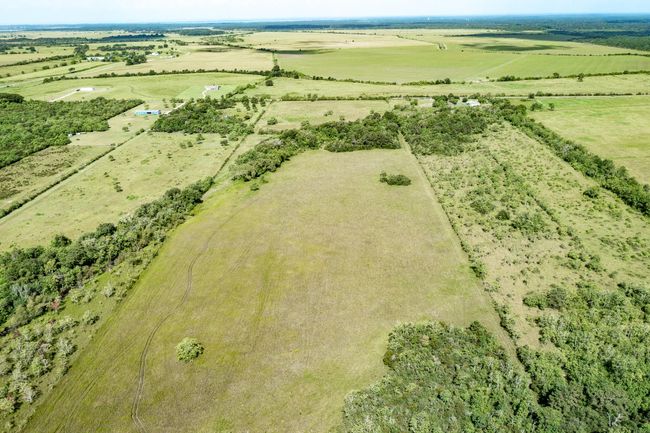 000 N Fm 1724 Rd, Home with 0 bedrooms, 0 bathrooms and null parking in Hankamer TX | Image 24