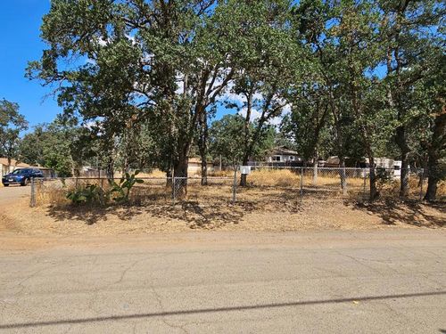 16372 32nd Ave, Clearlake, CA, 95422-9273 | Card Image