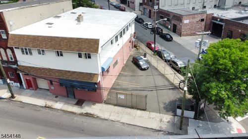 386 River St, Paterson, NJ, 07524-2216 | Card Image