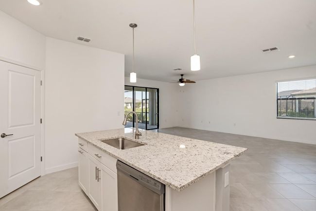 5112 Ocean Angler Cv, House other with 3 bedrooms, 3 bathrooms and null parking in BRADENTON FL | Image 12