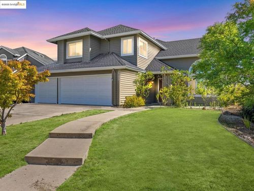 2700 Carmen Ct, Pinole, CA, 94564-2911 | Card Image