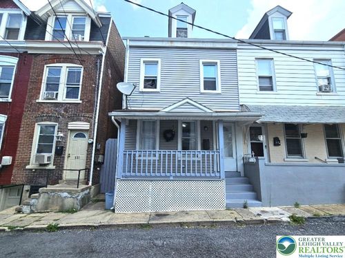 219 N Fountain St, Allentown, PA, 18102-3918 | Card Image