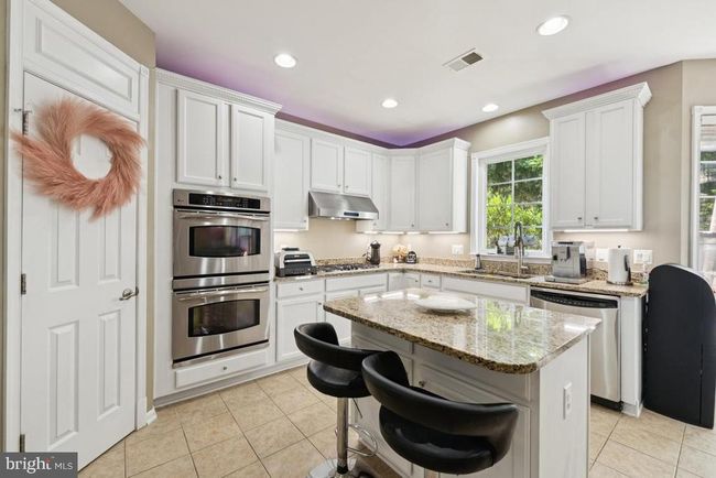 8411 Whitehaven Ct, House other with 6 bedrooms, 5 bathrooms and null parking in LORTON VA | Image 9