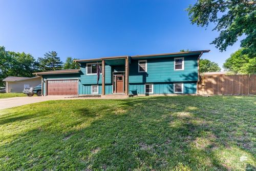 409 Sycamore Drive, Wamego, KS, 66547 | Card Image