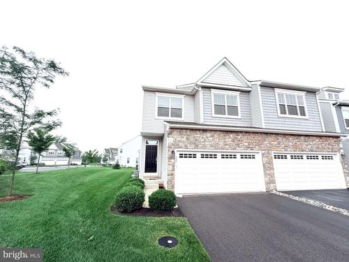 347 Ridgewood Dr, ROYERSFORD, PA, 19468-2892 | Card Image